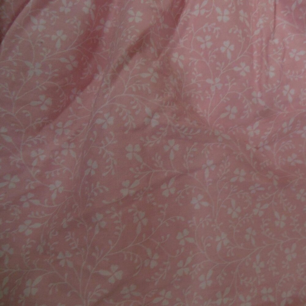 Laura Ashley Imogen Bedskirt KING Vintage Rare Pink with White Lace material !